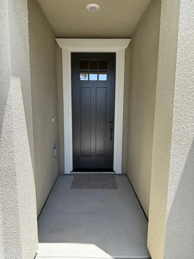 Brand New Home for rent in Visalia — Photo 2