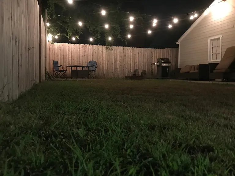 565 Allen St — Photo 9