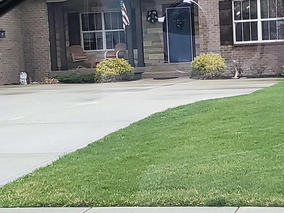 1st image of 3353 Guilford Ln