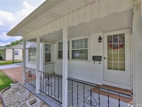 3rd image of 850 Seibert Ave
