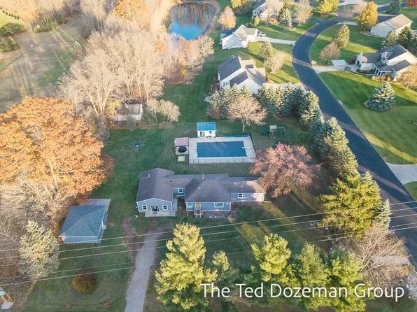 10800 96th Ave, Allendale, MI 49401