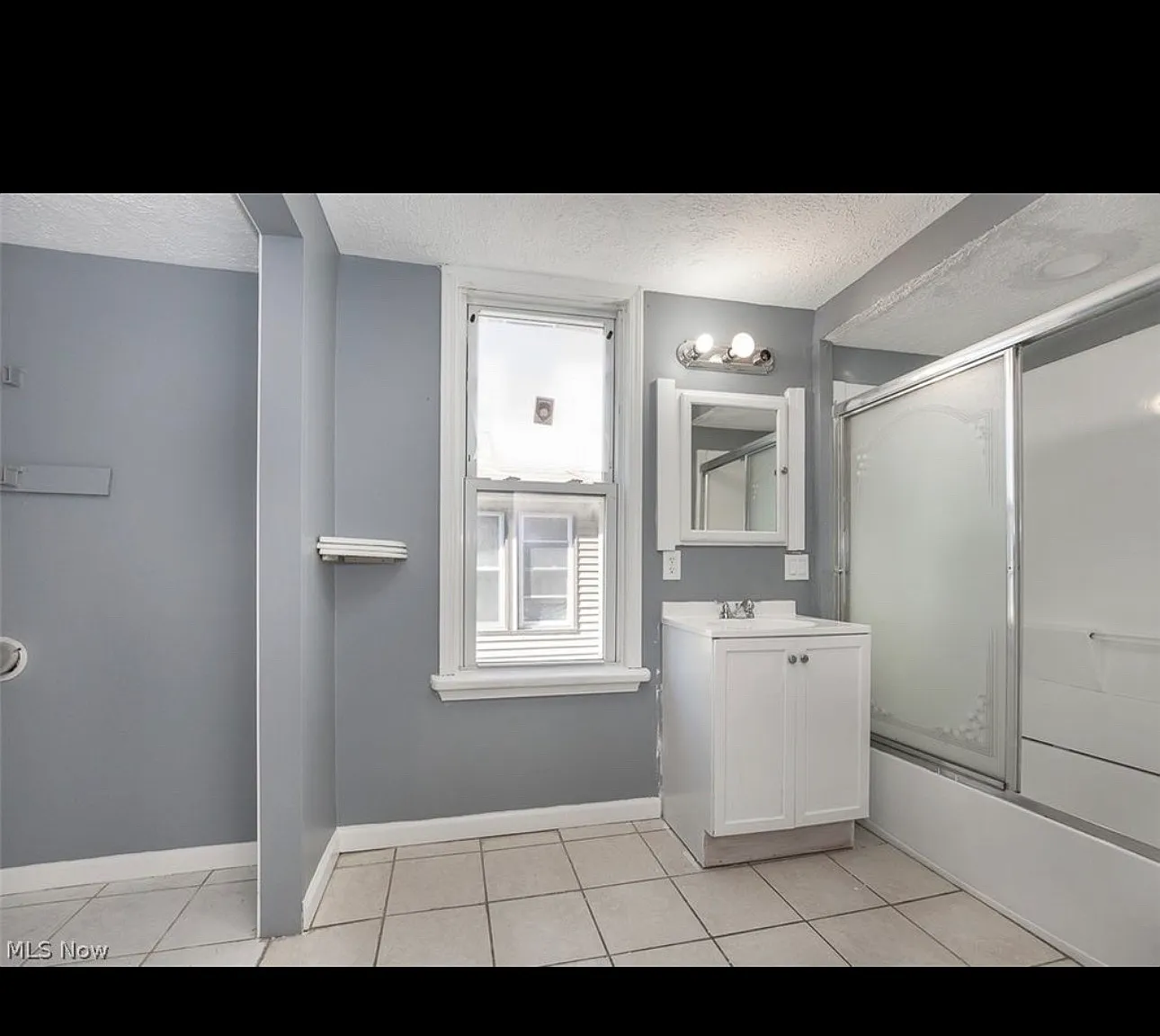 2 bed, 900 sqft, $1,150 — Photo 3