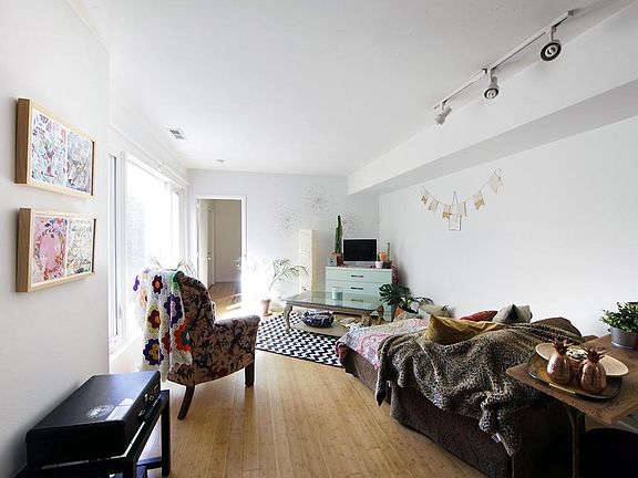 5th image of 447 Fairmount Ave #A