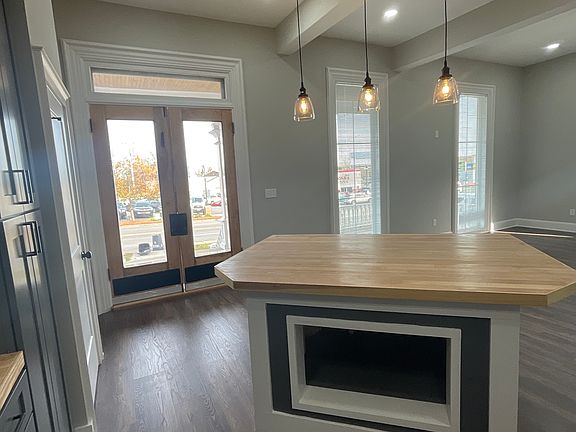 2nd image of 1603 W Genesee St APT 1