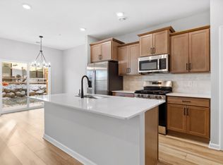 23189 Creekview Ct, Rogers, MN 55374