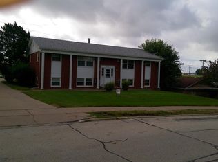 4227 N Ripley St APT 2, Davenport, IA 52806