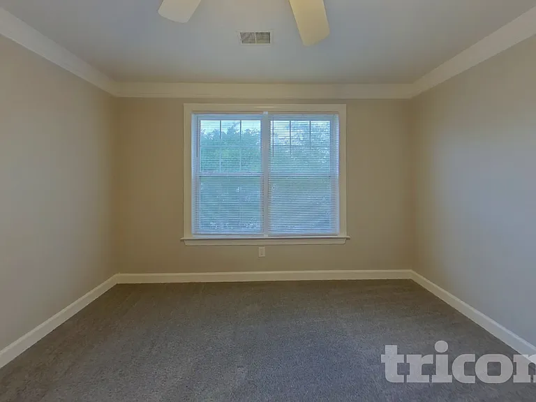201 Clearmeadow Dr — Photo 12
