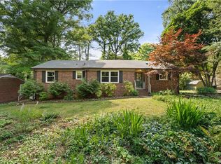 406 S Cliffdale Dr, Winston Salem, NC 27104