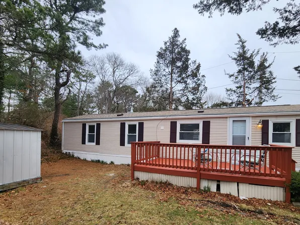 7 First Street, Pocasset, MA 02559