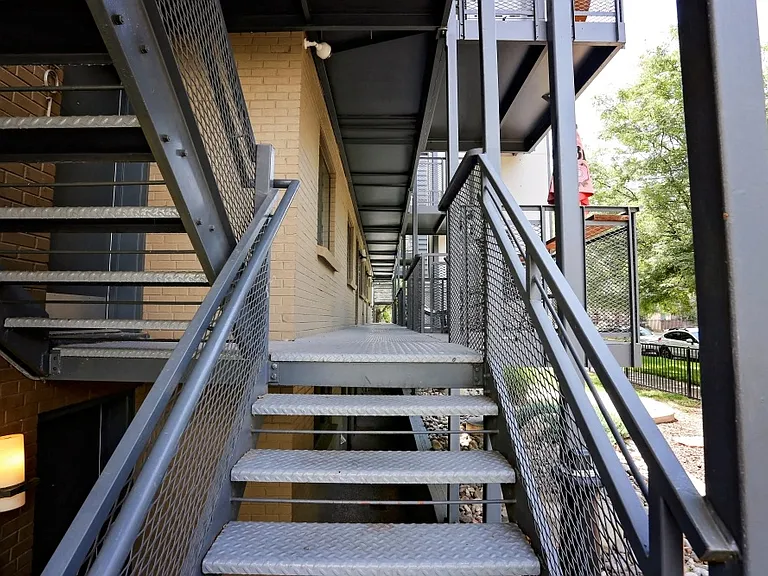Mulberry Flats — Photo 18