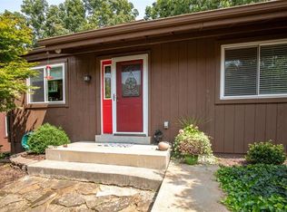 946 Barcroft Woods Ct, Ballwin, MO 63021