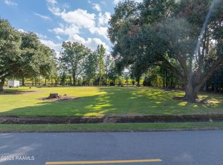 1121 Briar Patch Rd, Broussard, LA 70518