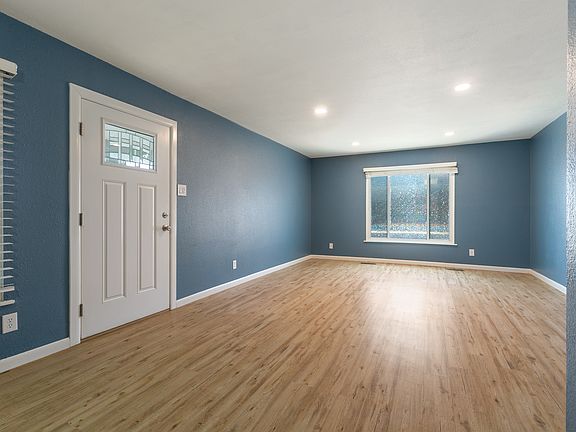 3rd image of 4601 Palo Duro Ave NE