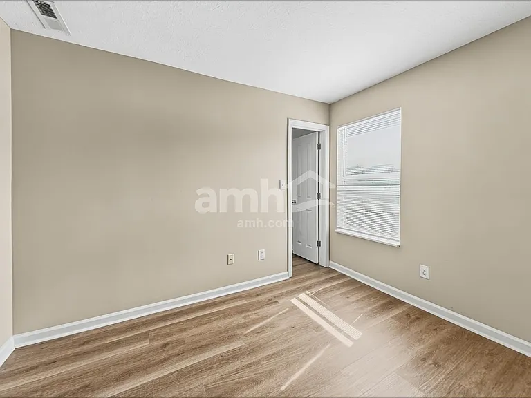 7317 Wellwood Dr — Photo 17