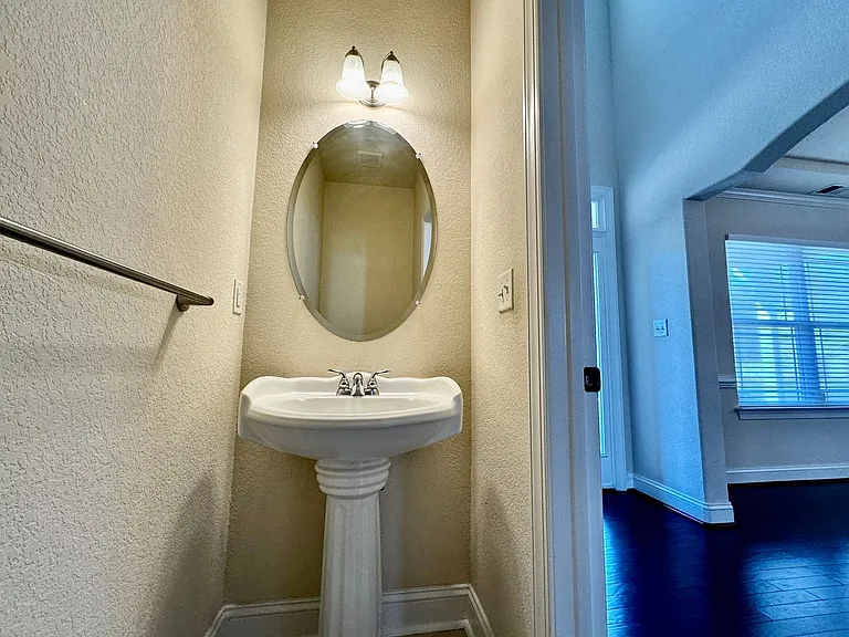 1532 Drumheller Dr — Photo 24