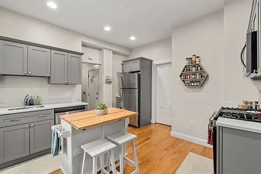46 Everdean St #1 — Photo 2