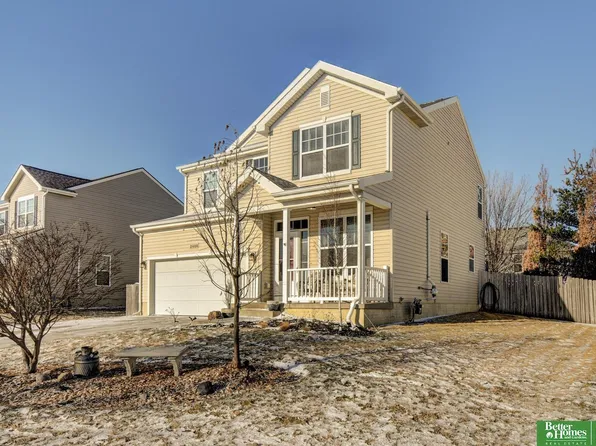 2408 S Mineral Dr, Papillion, NE 68046
