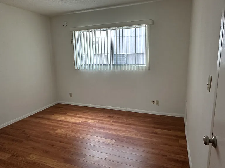 1009 N Hayworth Ave #4 — Photo 19