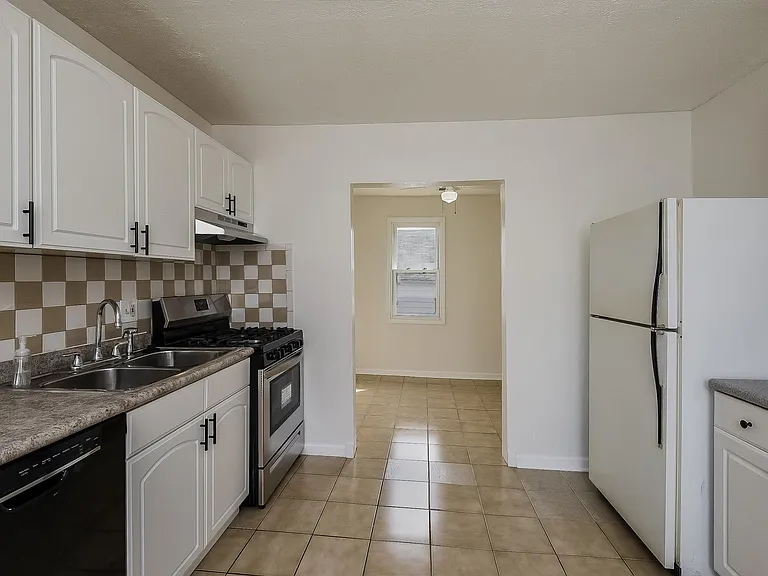 1321 Buhrer Ave #3 — Photo 12