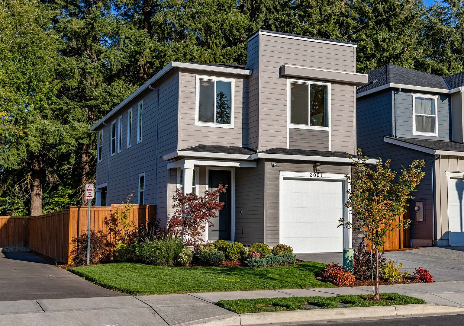 Brand New! - 3 bedr - One block from Battle Ground amenities. — Photo 2