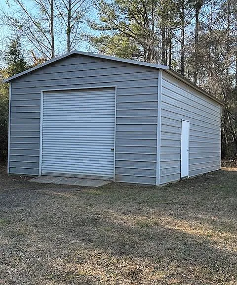 1209 Lawhorn Rd — Photo 35