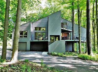 5499 Crestwood Rd, Bemus Pt, NY 14712