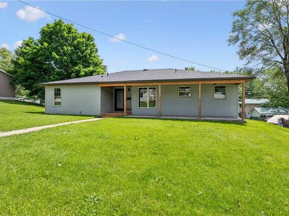 604 W Jefferson St, Knoxville, IA 50138
