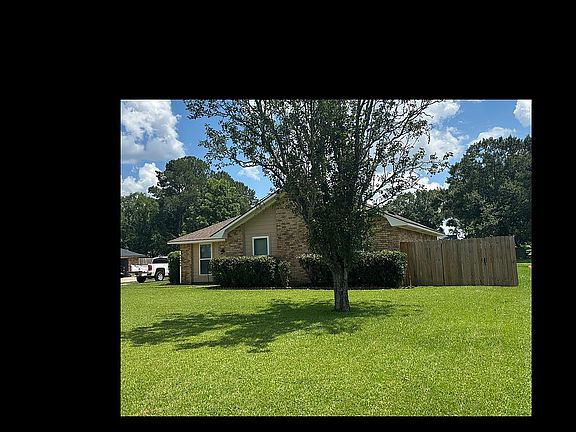 3rd image of 40099 Todd Dr