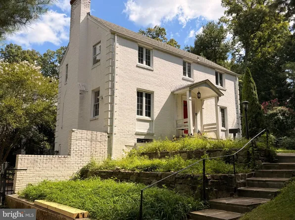 5401 Massachusetts Ave, Bethesda, MD 20816