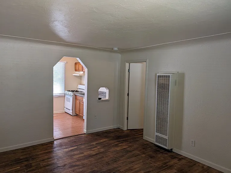 1758 Paris St — Photo 11