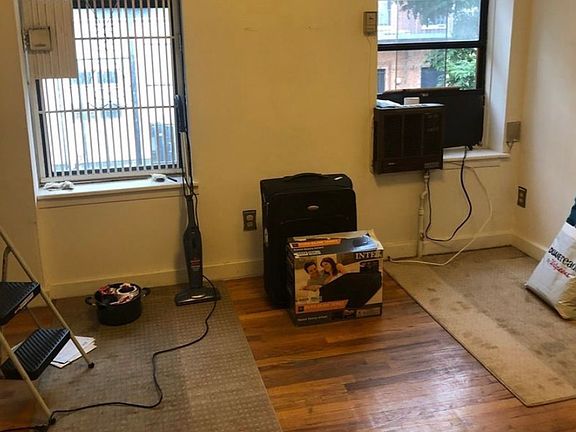 4th image of 324 E 8th St #2C1