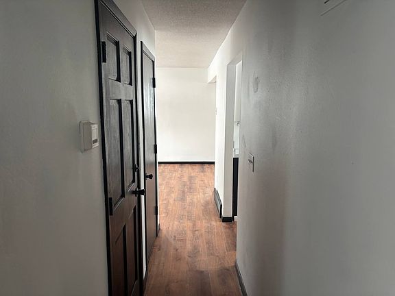 2nd image of 2122 Taylor Dr