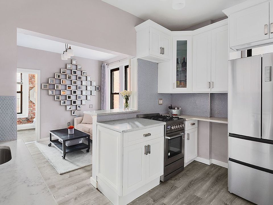 1st image of 64 Macdougal St APT 9