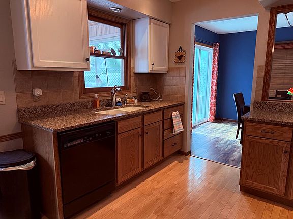 4th image of 1057 N 31st Pl