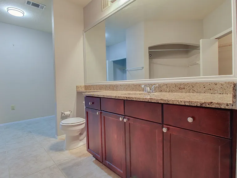 107 Vista Verdi Cir #213 — Photo 12