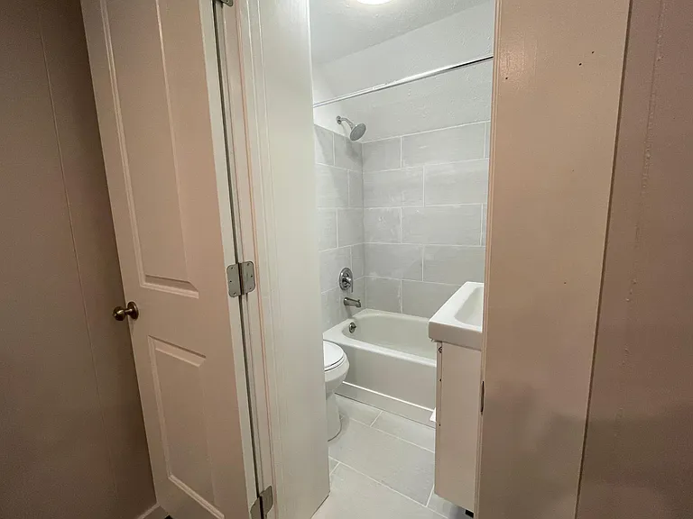 436 Linden St #3 — Photo 4