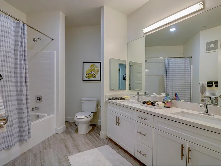 Seacrest Homes Apartments — Photo 18