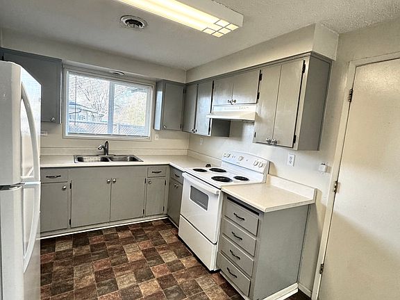 5th image of 1718 Yukon Ave