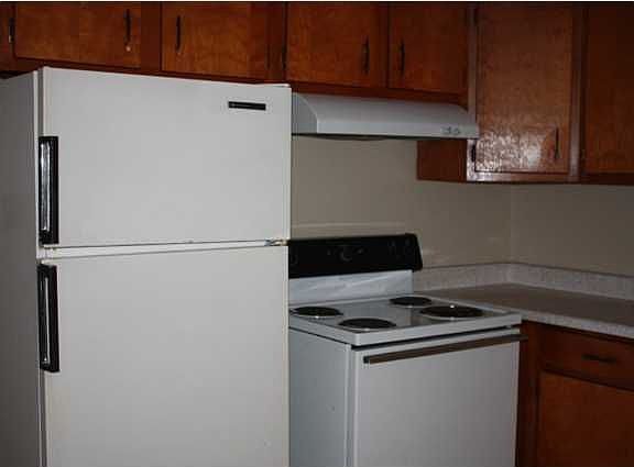 3rd image of 4222 E Johnson Ave