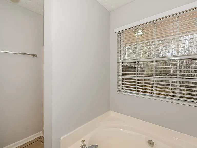 1580 New Orleans Way — Photo 14