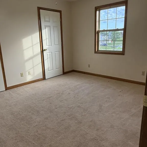 225 Schlaefer Way — Photo 8