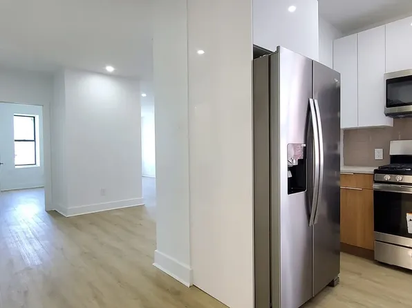 100 Convent Avenue image 2 of 17