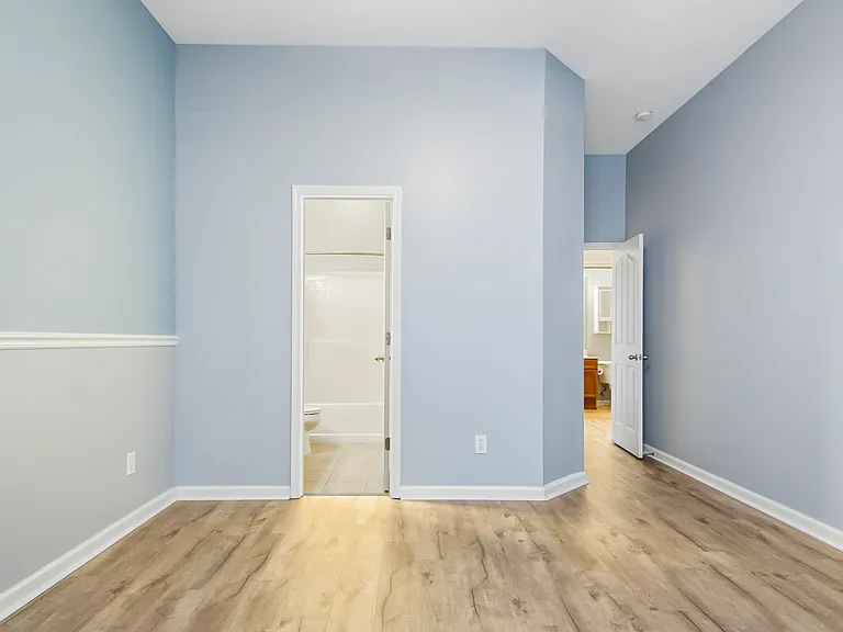 103 Amherst Way — Photo 14