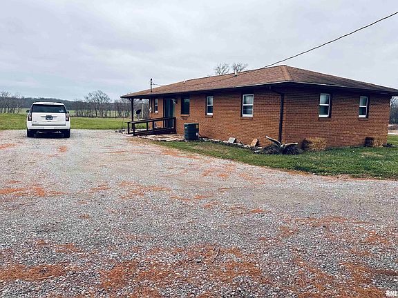 2nd image of 2290 Mount Pleasant Rd