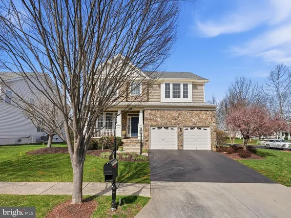 15402 Gossoms Store Ct, Haymarket, VA 20169