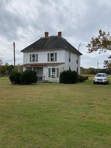 1st image of 22057 Pryor Dr