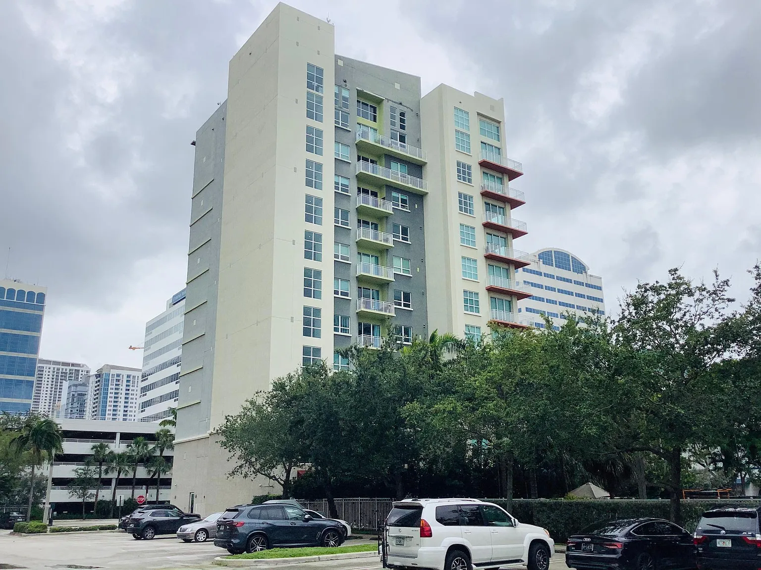 2 bed, 1265 sqft, $3,400 — Photo 2