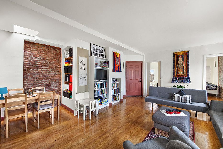 2nd image of 537 Hicks St APT 4