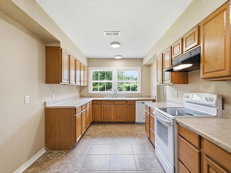 14906 Quaking Aspen Dr — Photo 13