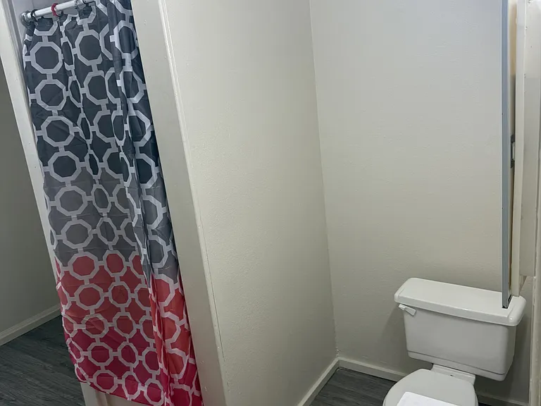 423 Marion St #2 — Photo 5
